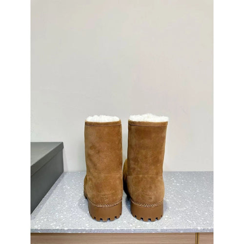 Balenciaga Beige Alaskan boots
