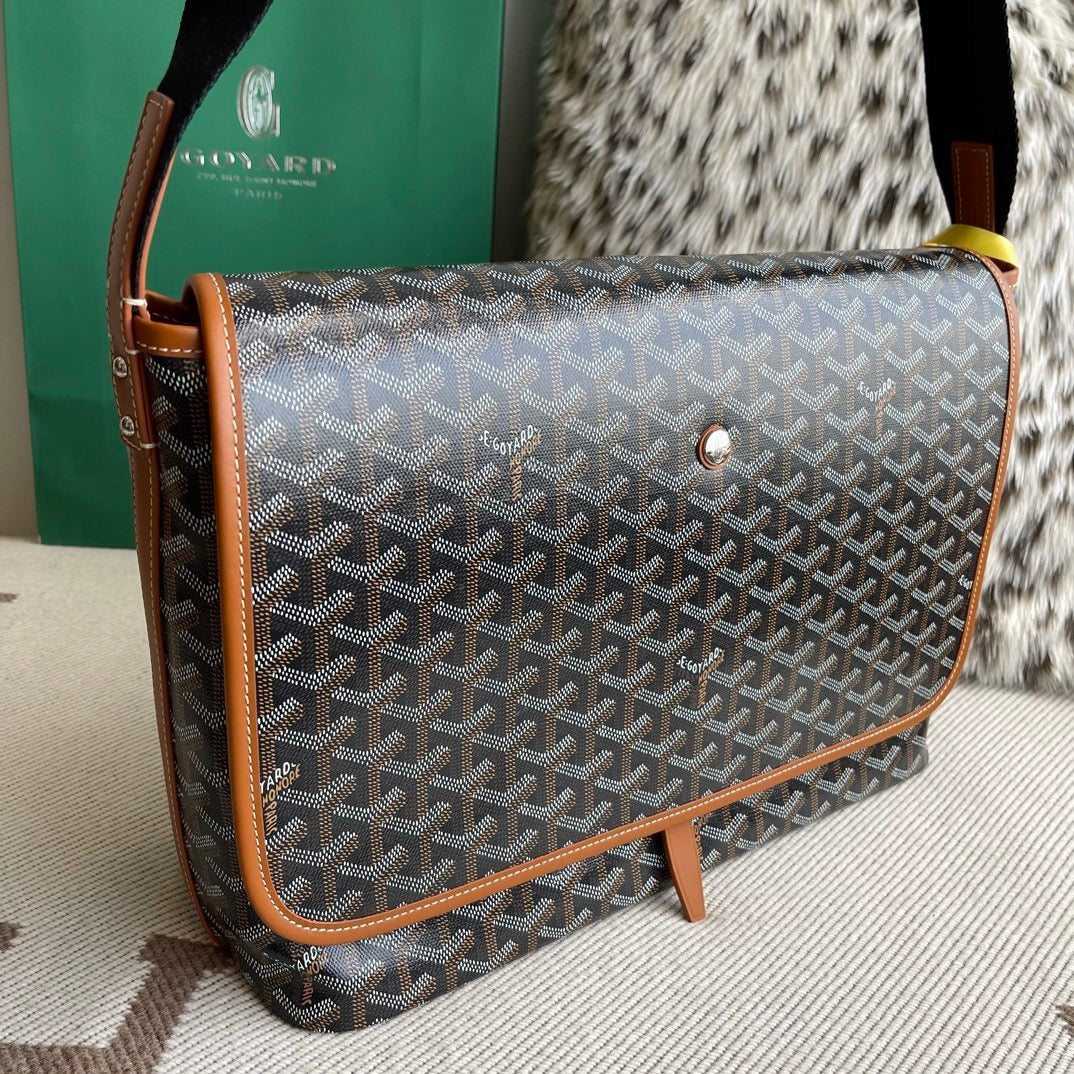 Goyard Brown Crossbody Caprtein bag