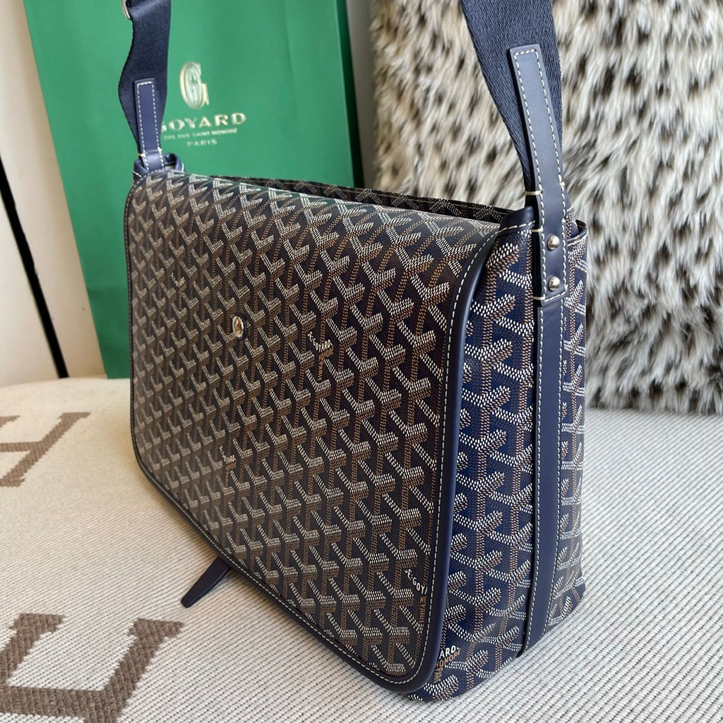 Goyard Navy blue Crossbody Capetein bag