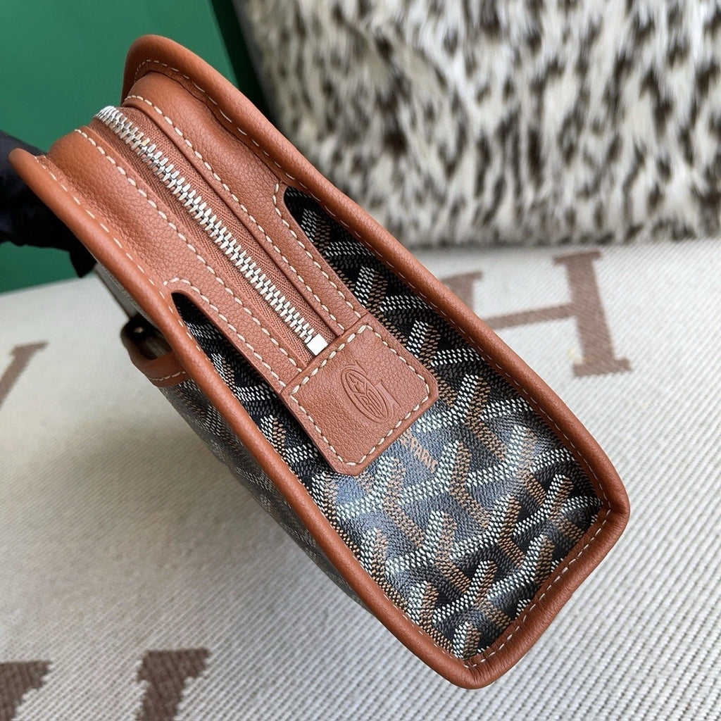 Goyard Brown Clutch bag