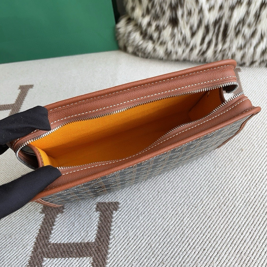Goyard Brown Clutch bag