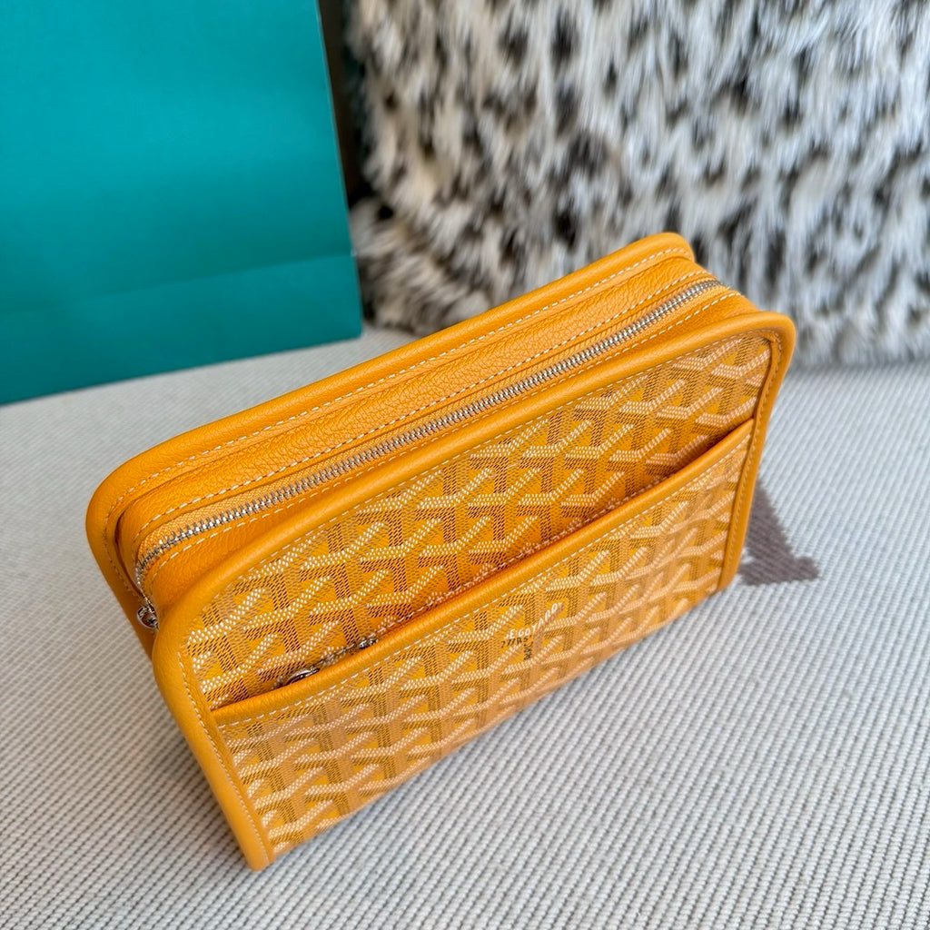 Goyard Yellow Clutch bag