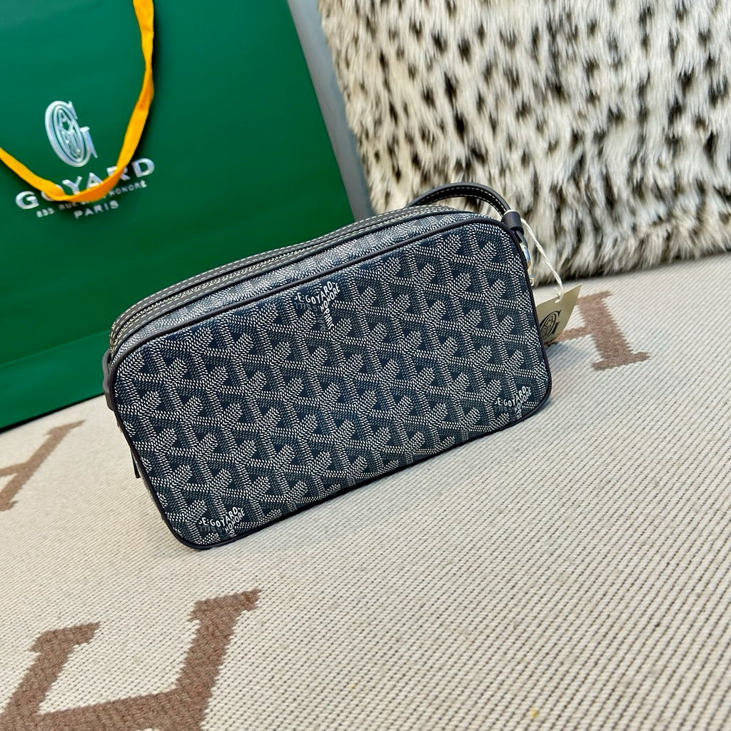 Goyard Gray Crossbody bag