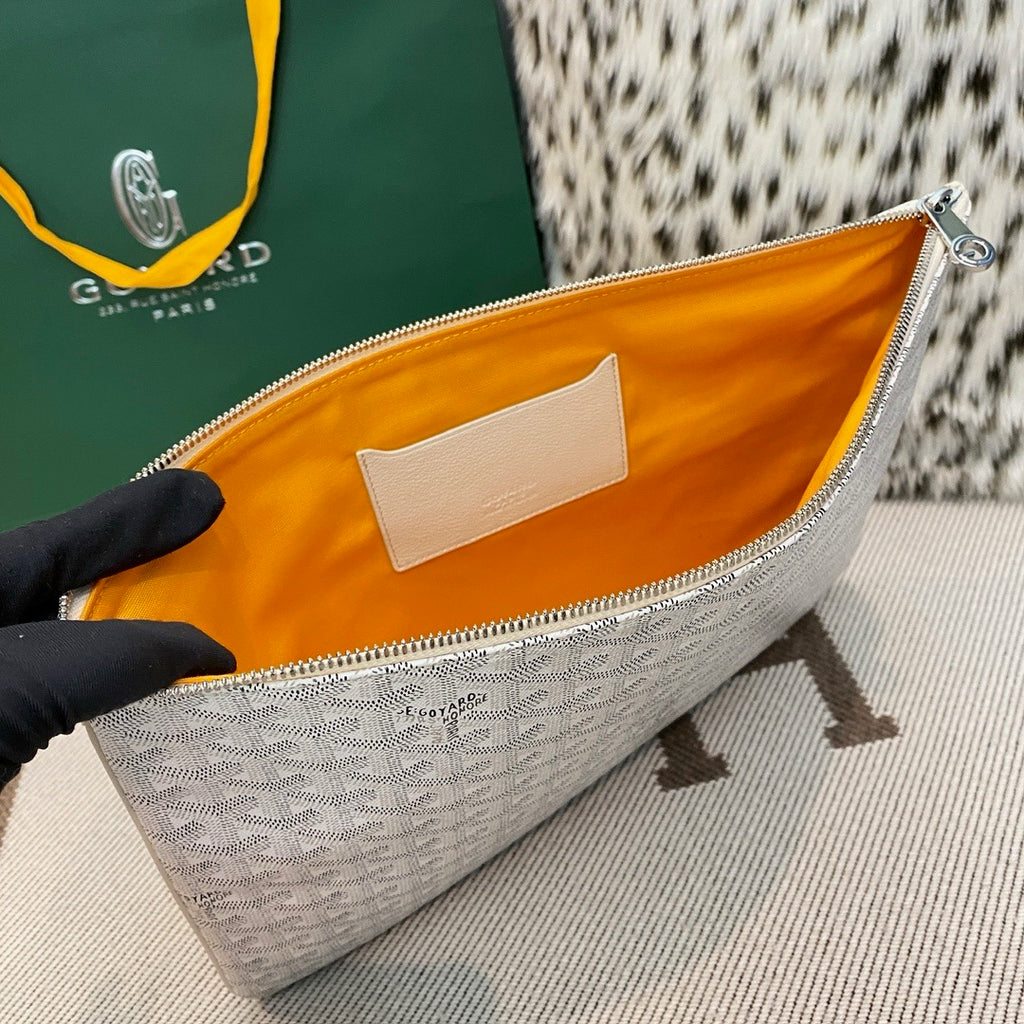 Goyard White Handbag
