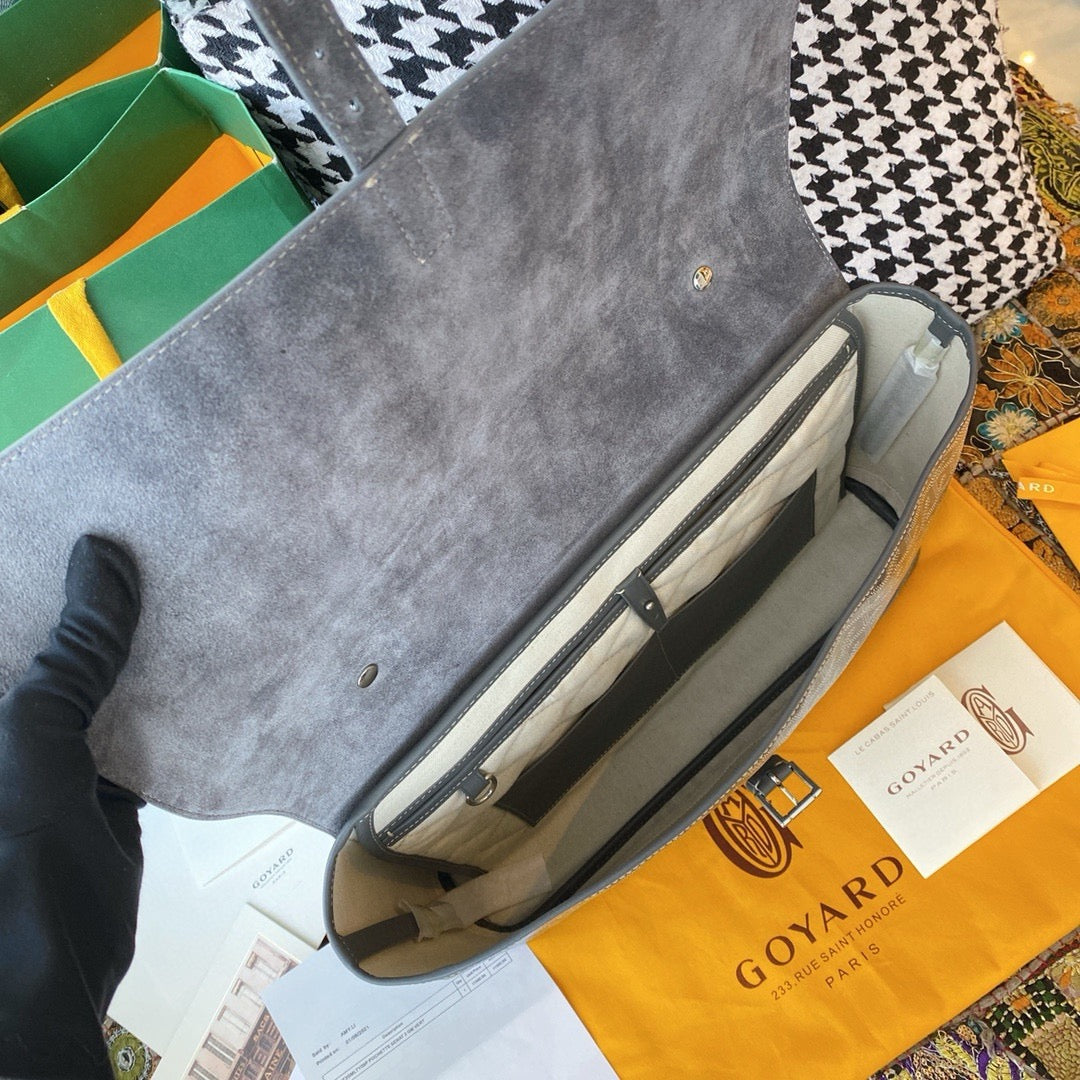 Goyard Gray Crossbody bag