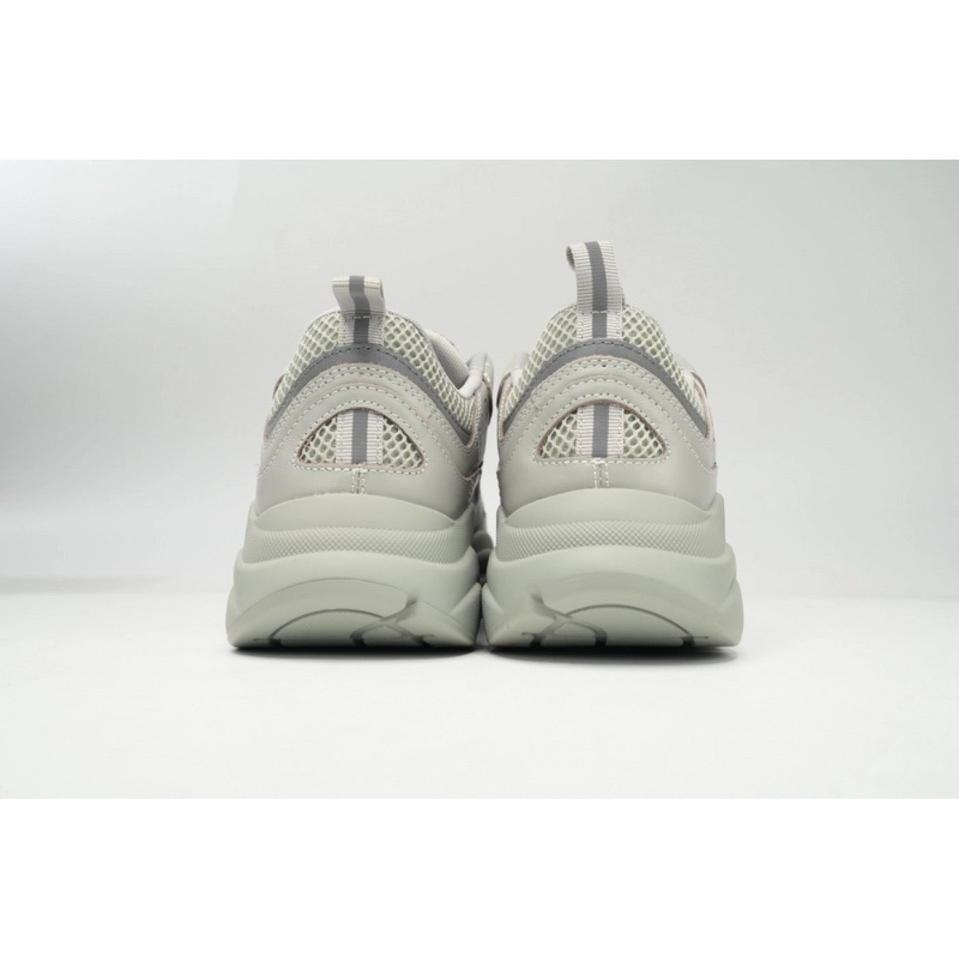 Dior gray B22