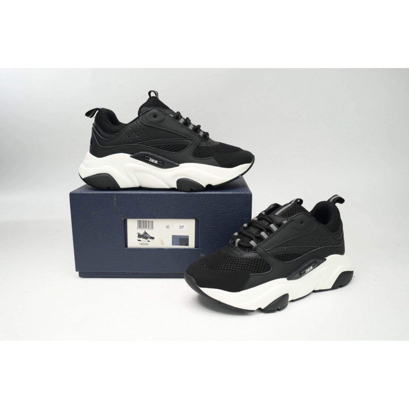 Dior Black and white B22